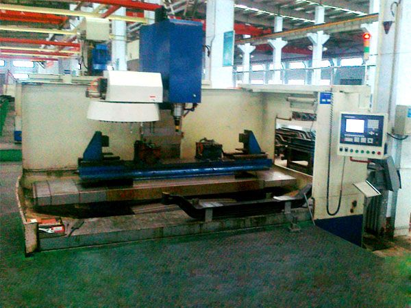 前軸十孔加工(gong)專(zhuān)用立式加工