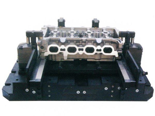 缸蓋(gai)加工液壓裌(jia)具